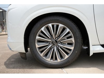 2026 INFINITI QX80 LUXE