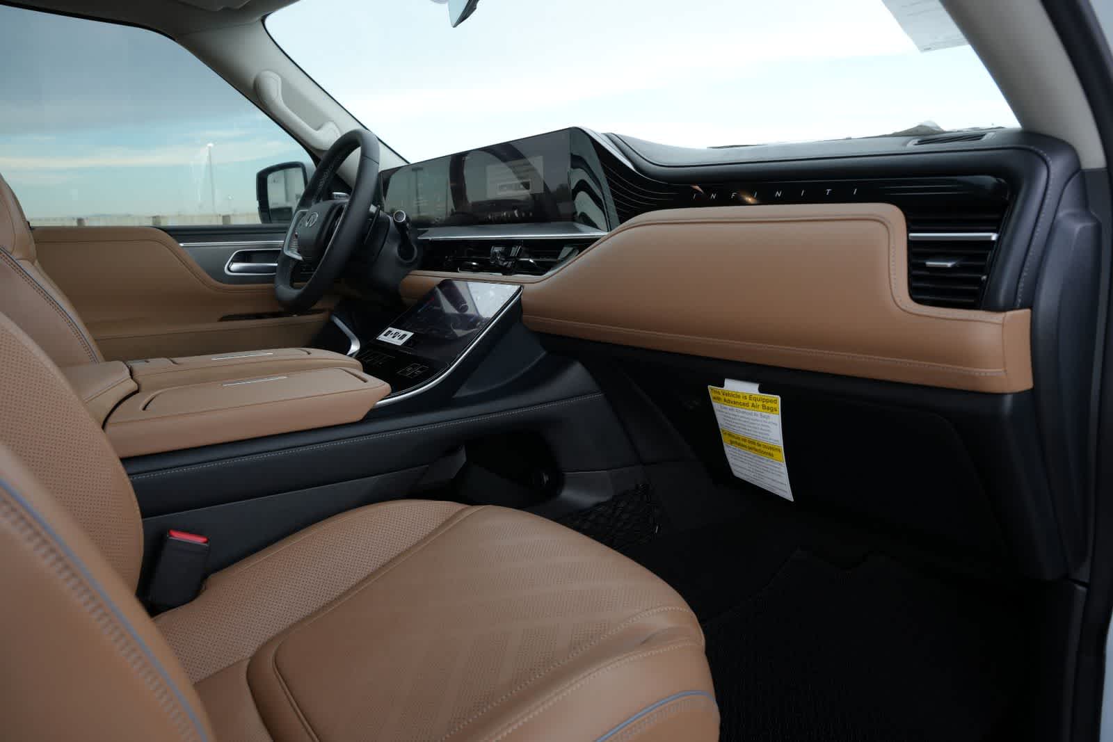 2027 INFINITI QX80 LUXE