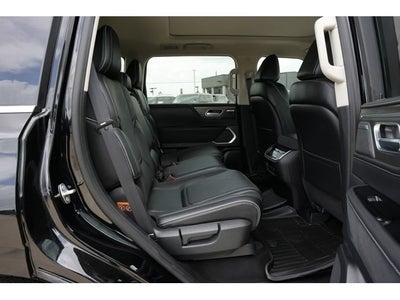 2027 INFINITI QX80 LUXE