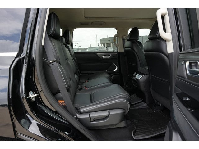 2027 INFINITI QX80 LUXE