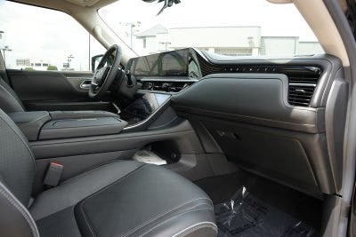 2025 INFINITI QX80 LUXE