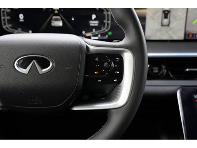 2025 INFINITI QX80 LUXE
