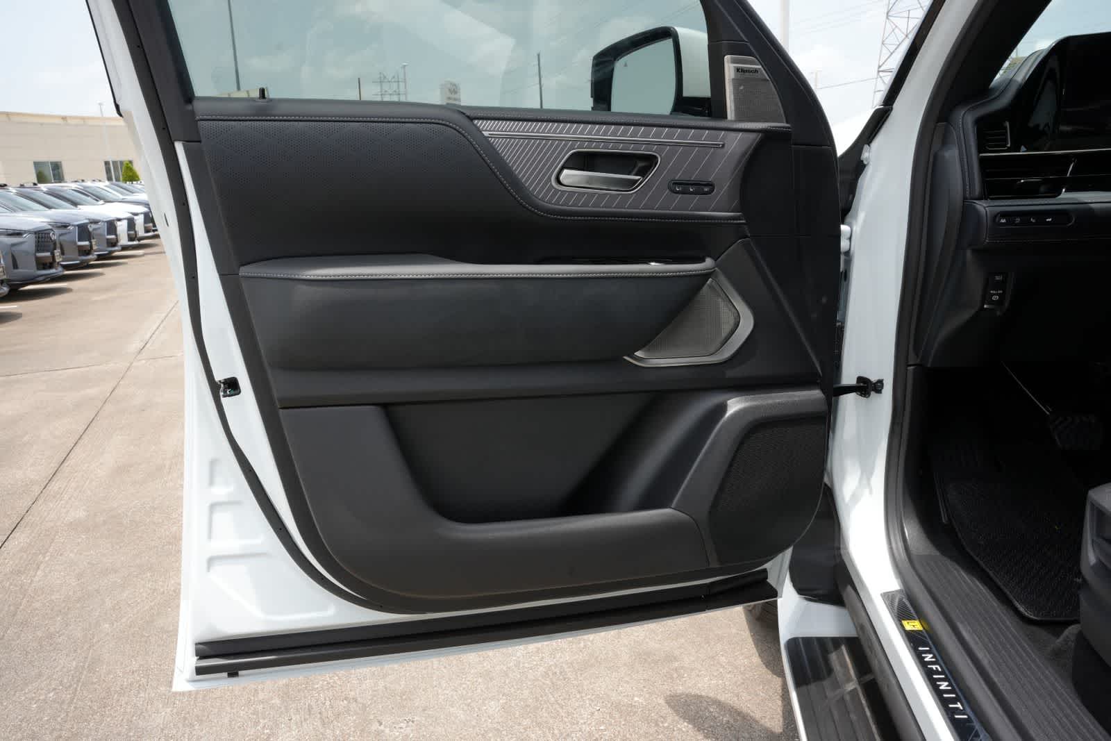 2026 INFINITI QX80 AUTOGRAPH