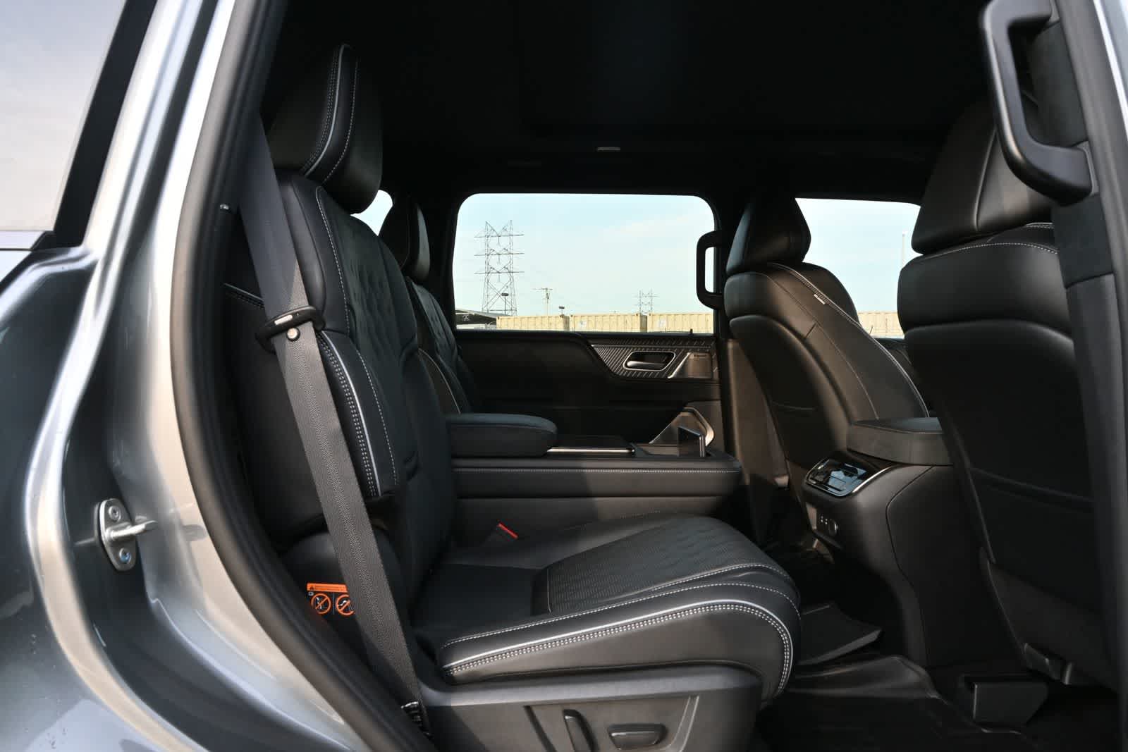2027 INFINITI QX80 AUTOGRAPH