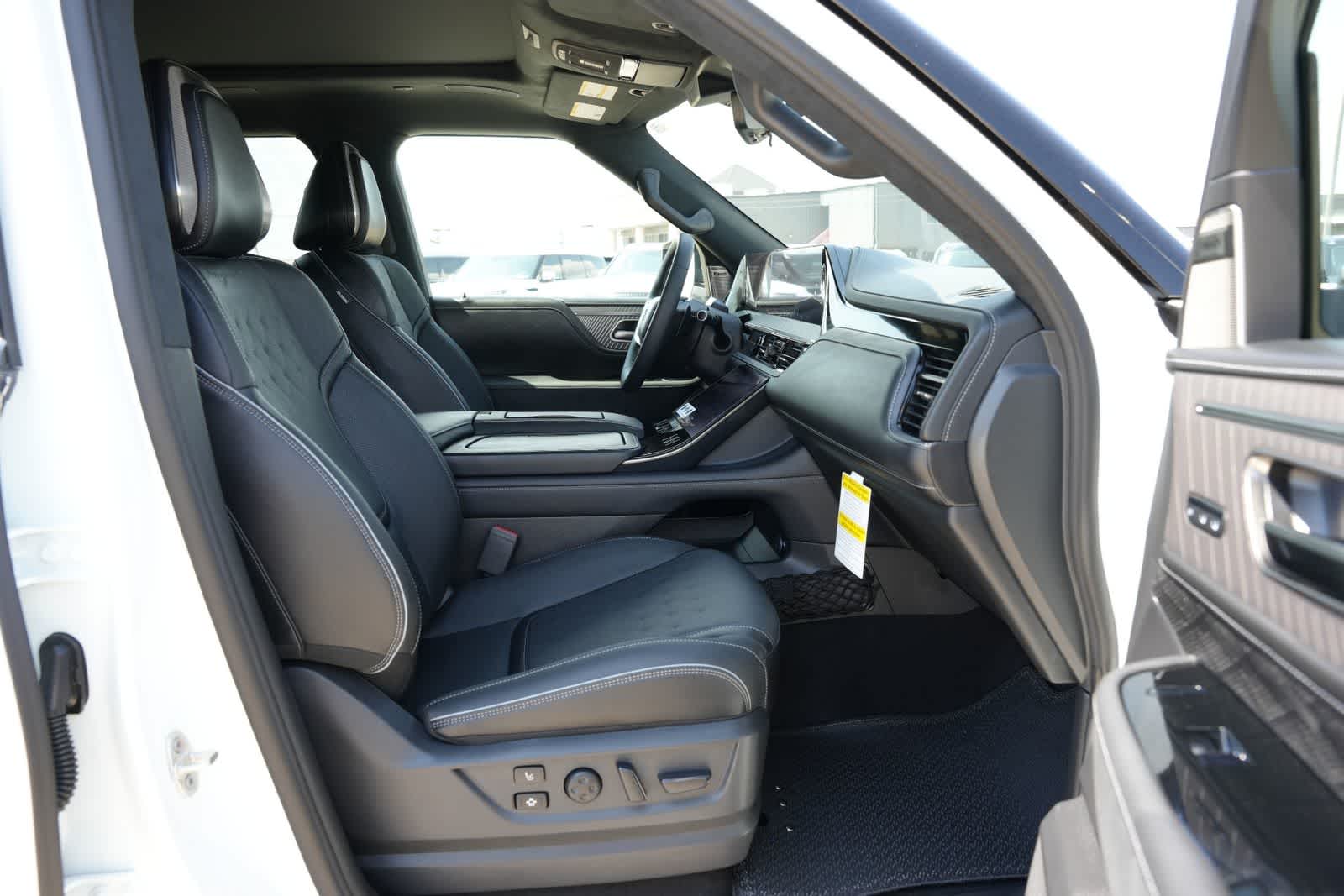 2027 INFINITI QX80 AUTOGRAPH