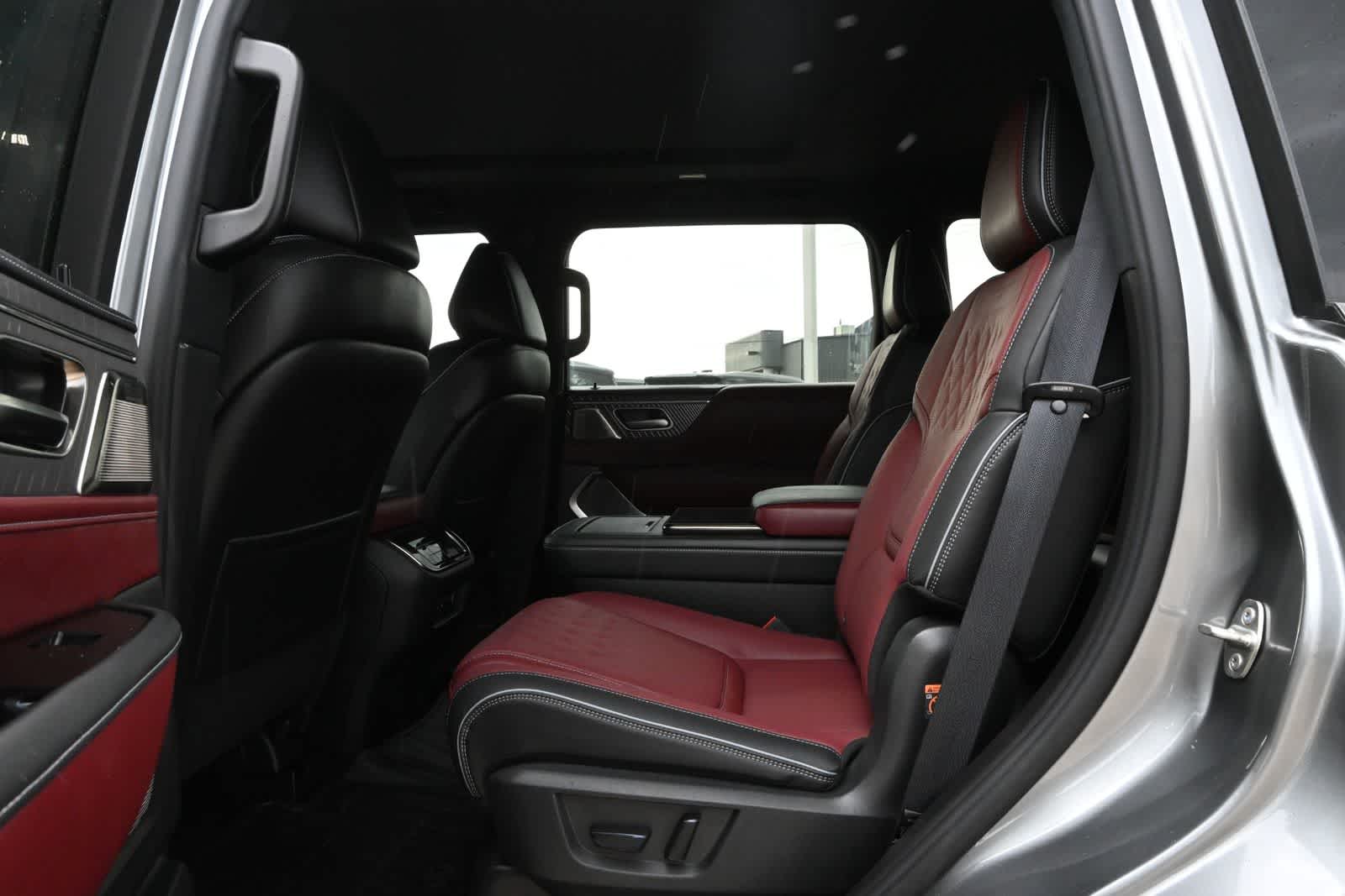 2027 INFINITI QX80 AUTOGRAPH