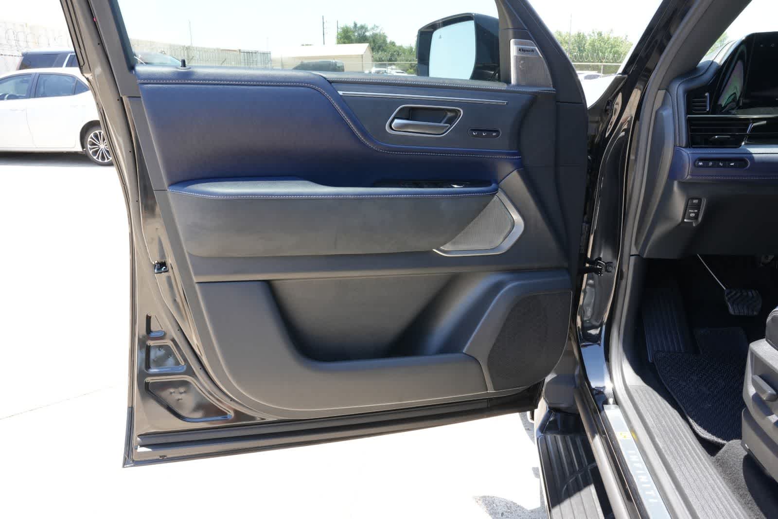 2026 INFINITI QX80 SPORT