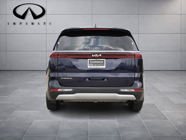 2024 Kia Carnival LX
