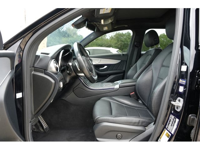 2022 Mercedes-Benz GLC 300 GLC 300