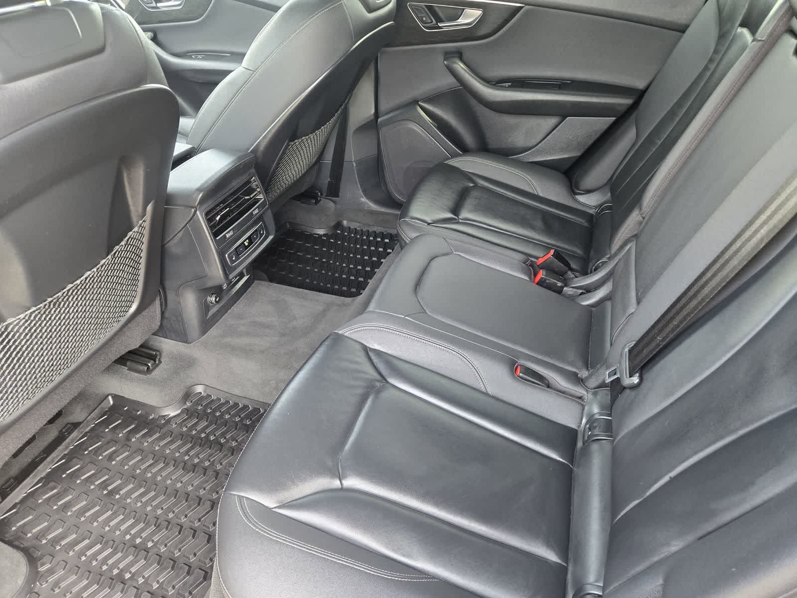 2019 Audi Q8 Premium