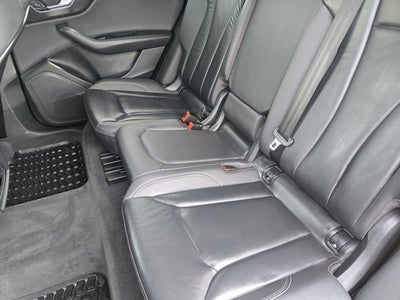 2019 Audi Q8 Premium