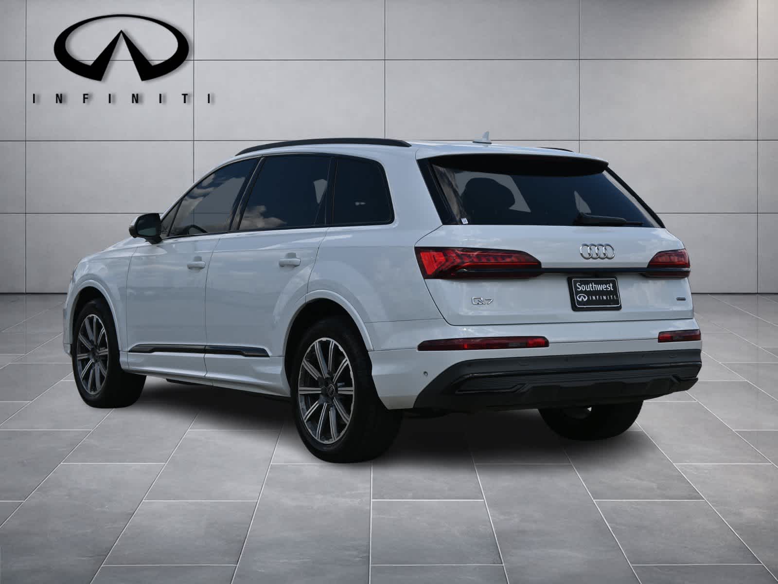 2024 Audi Q7 Premium Plus