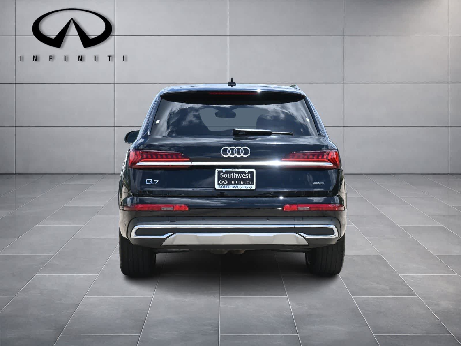2022 Audi Q7 Premium Plus