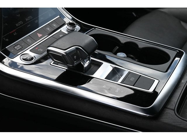 2022 Audi Q7 Premium Plus