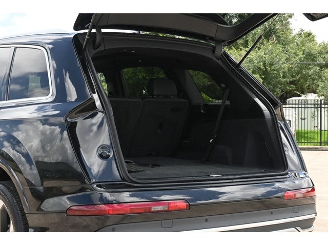 2022 Audi Q7 Premium Plus