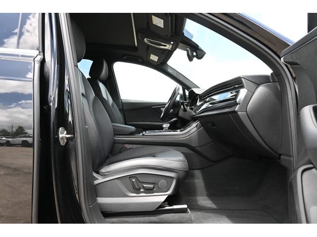 2022 Audi Q7 Premium Plus