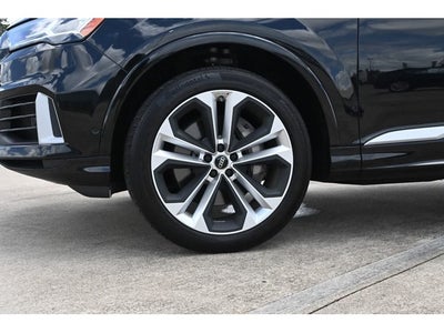 2022 Audi Q7 Premium Plus