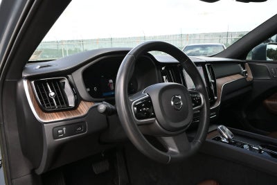2022 Volvo XC60 Inscription