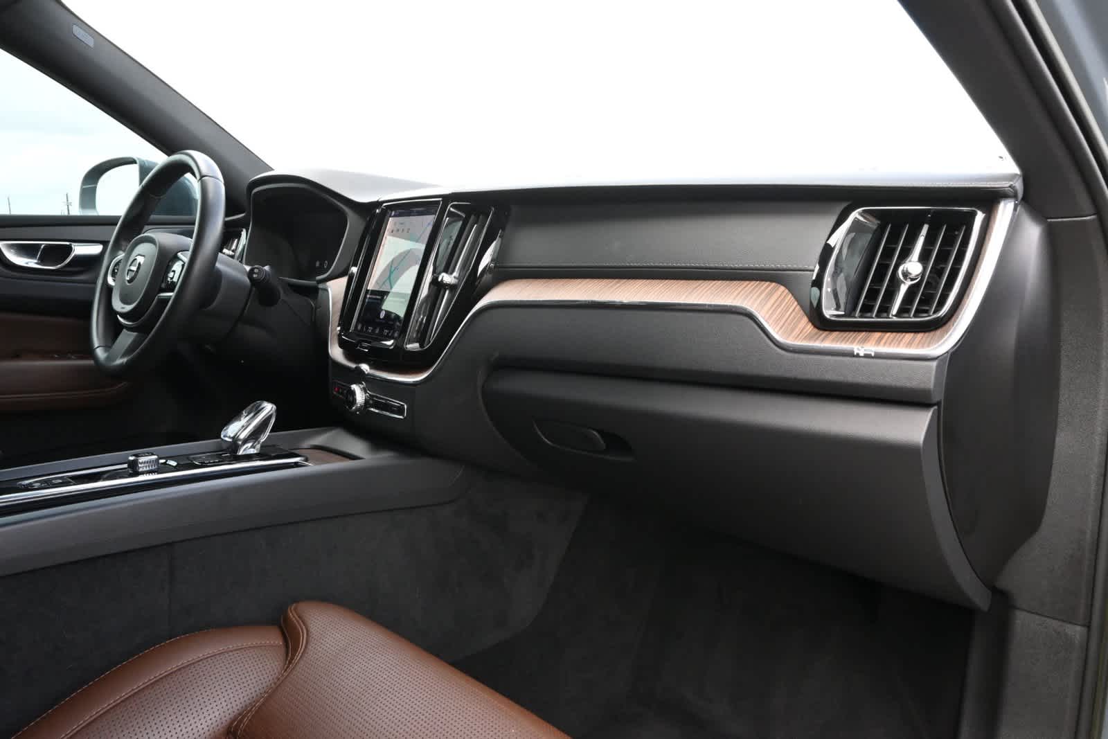 2022 Volvo XC60 Inscription