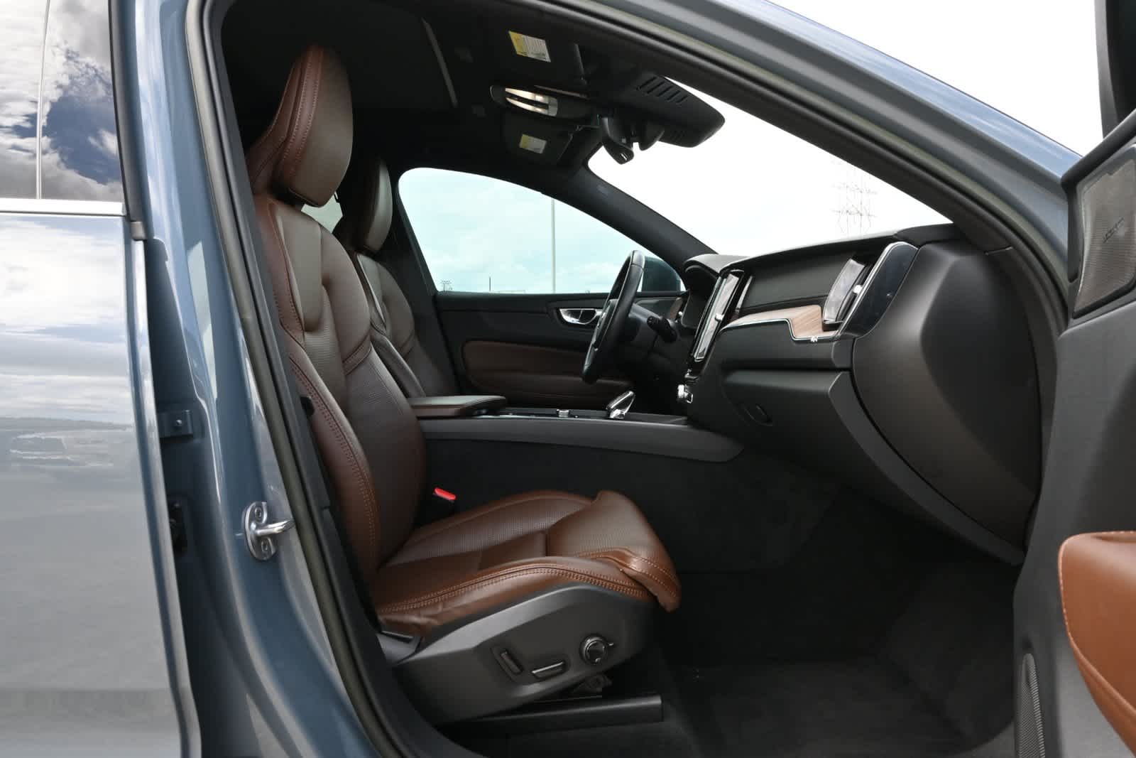 2022 Volvo XC60 Inscription