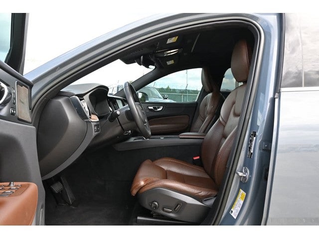 2022 Volvo XC60 Inscription