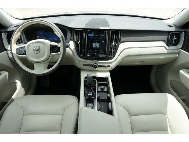 2025 Volvo XC60 Plus