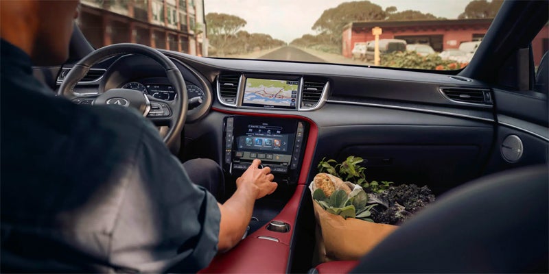 INFINITI dealership near Pearland, TX